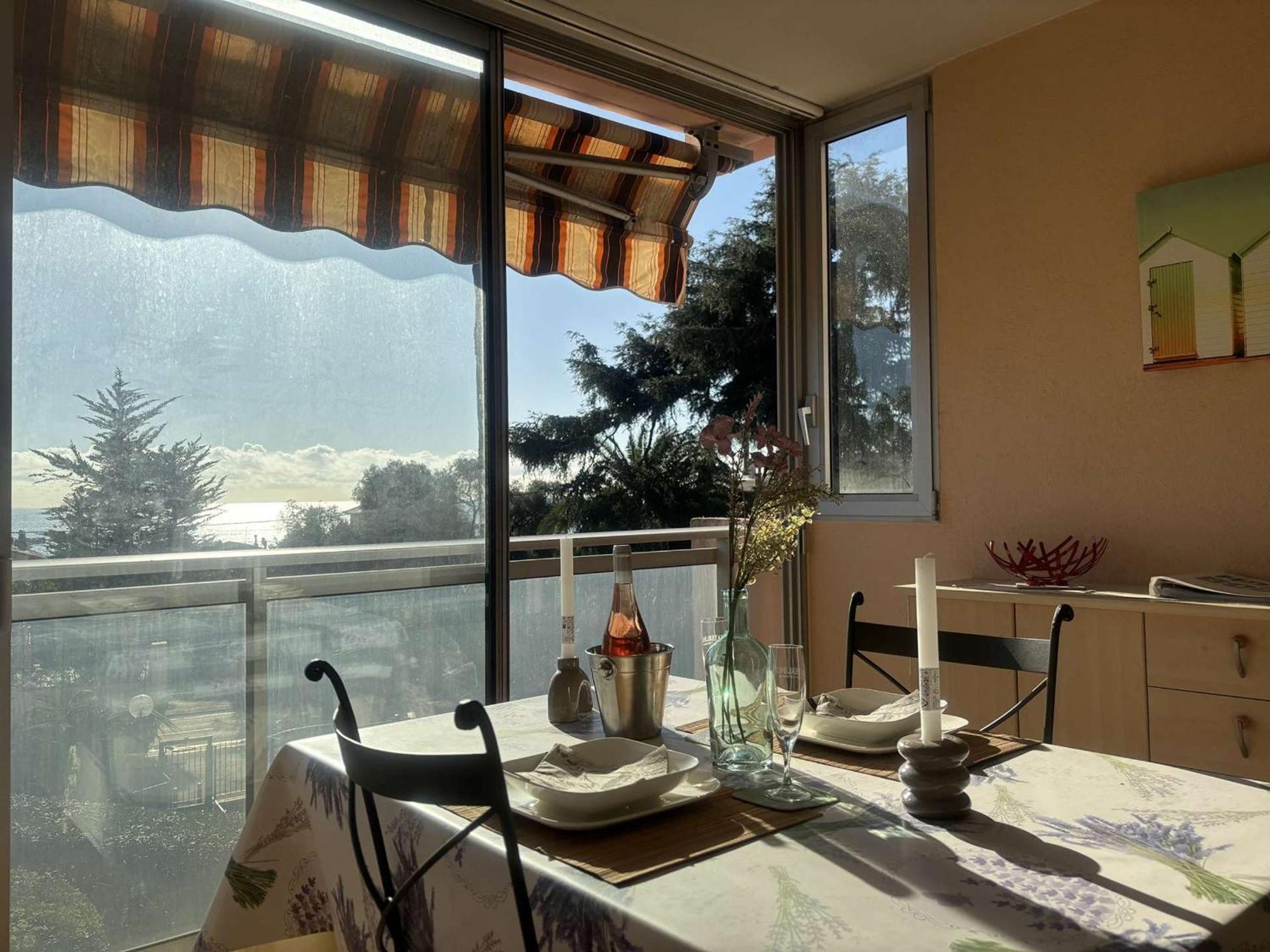 Studio Agreable Avec Loggia, Garage Et Plage A Proximite - 2 Couchages, Golfe-Juan - Fr-1-252-62 外观 照片